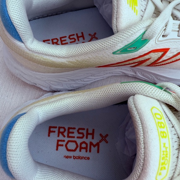 New Balance Fresh Foam Cream and Red Mesh Running Shoes - Picture 10 of 12